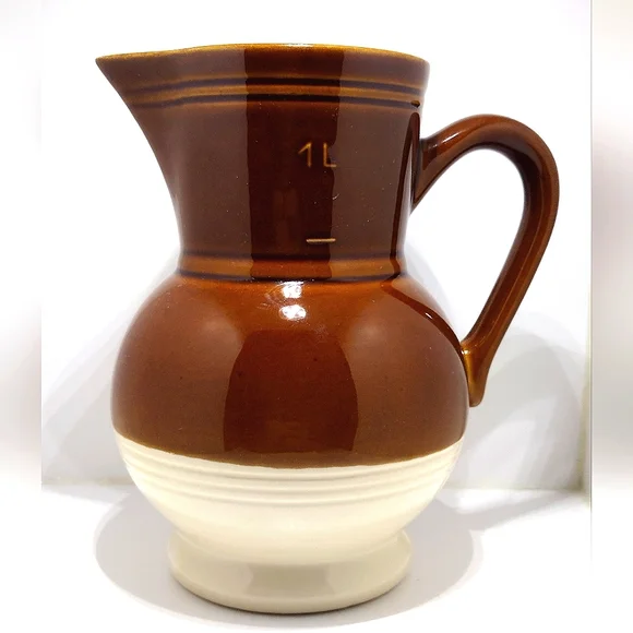 Emile Henry Pitcher 1 Liter Pitcher - Picture 1 of 10